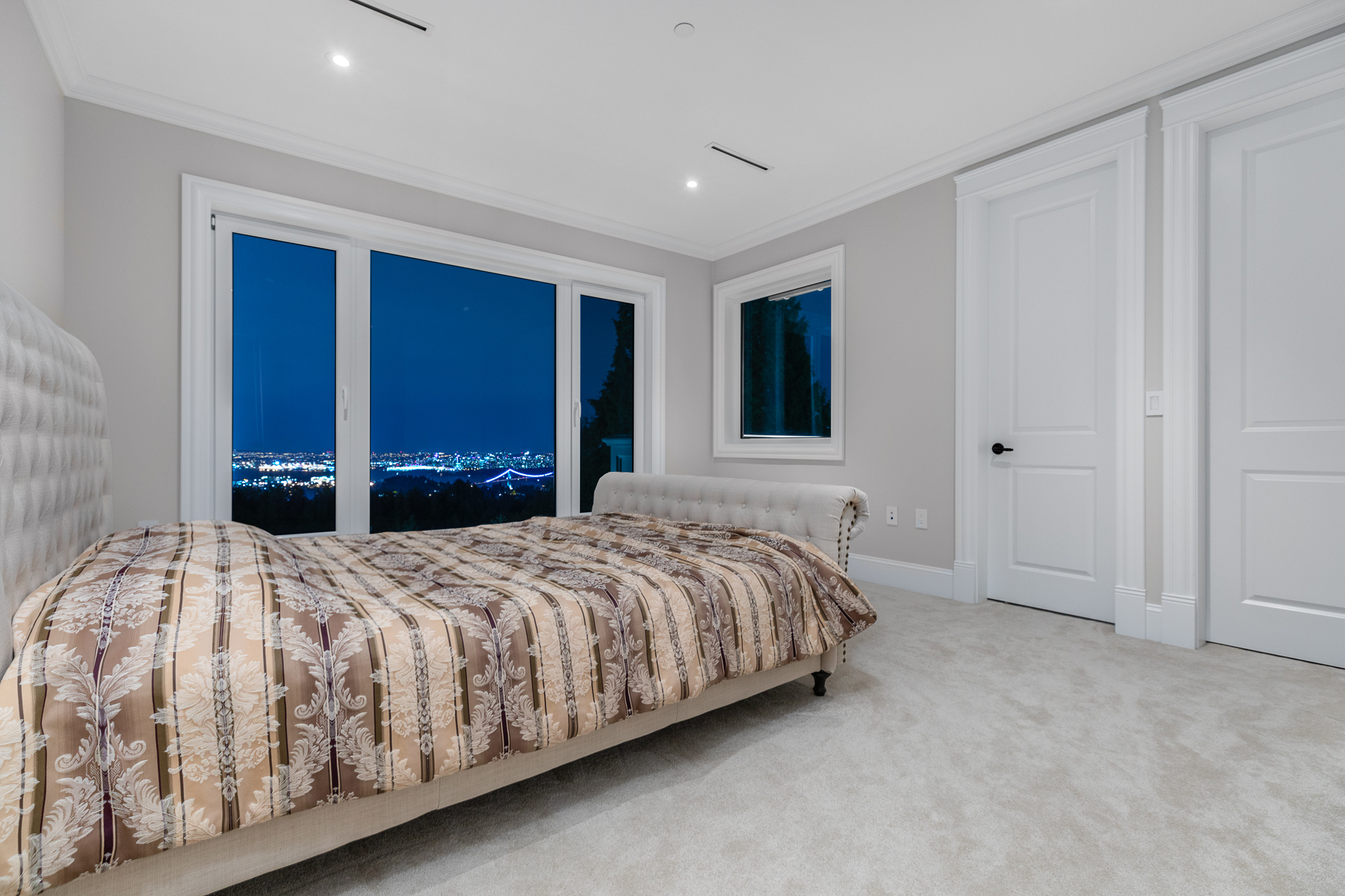 1367 Chartwell Drive